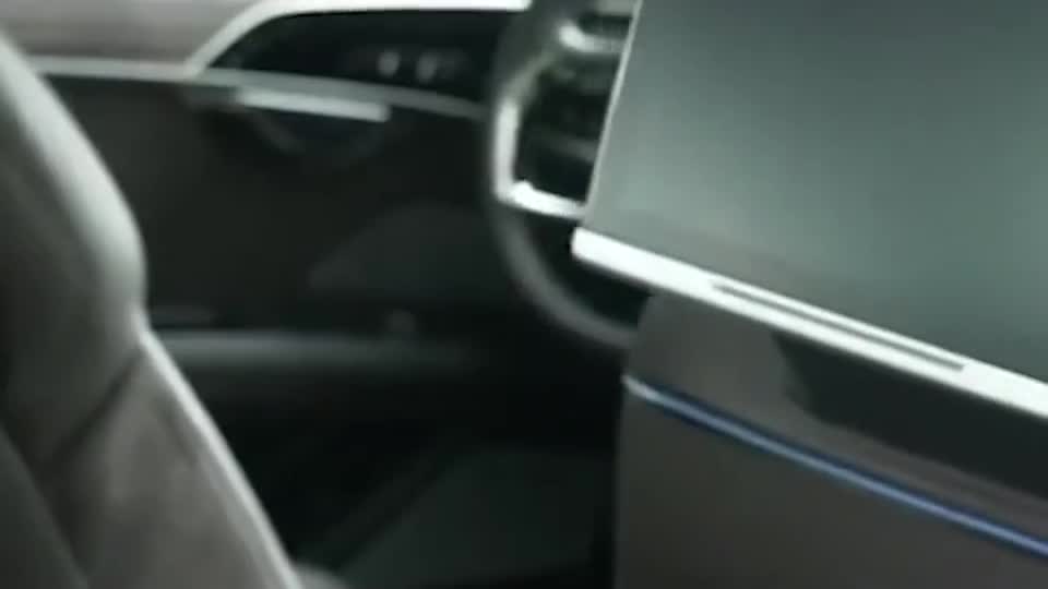 奥迪a8l内饰，流水灯亮起，华丽才刚刚开始