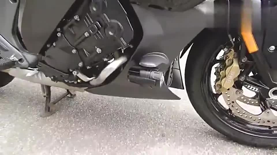 为长途旅行而造，实拍宝马六缸摩托K1600GT，声浪带哨声