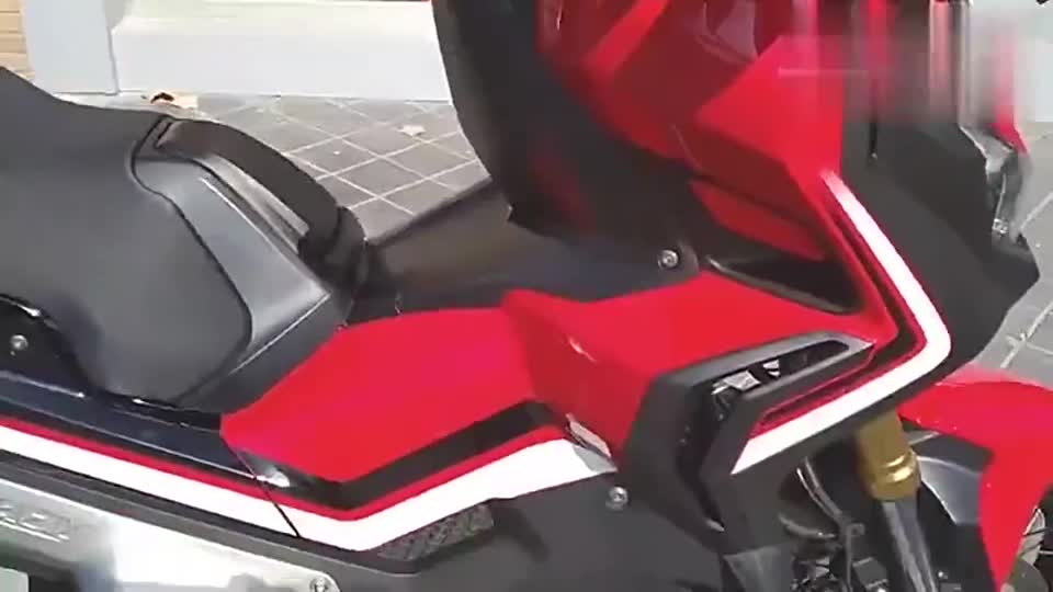 硬派越野踏板，实拍本田全新X-ADV，不要太喜欢