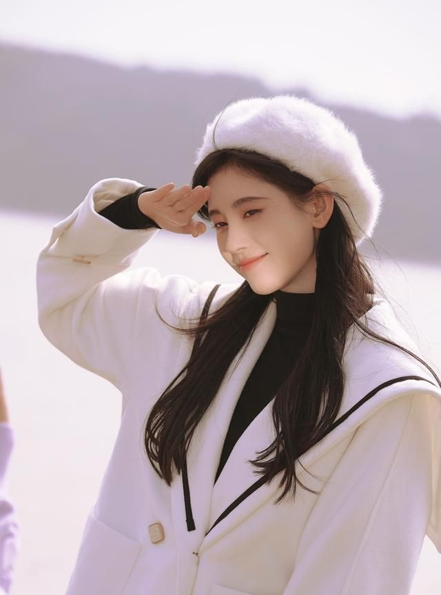 鞠婧祎新剧造型曝光,穿水手服好养眼,日系甜美范扑面而来