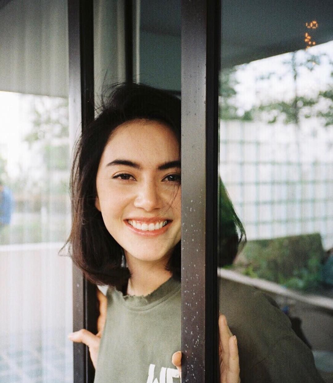 泰星maidavika,泰星maidavika身高 mai davika清迈拍摄之余,还不忘给粉丝送福利