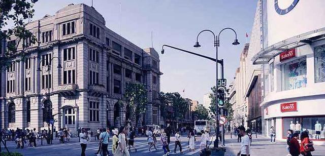 深圳和广州gdp的差距_新突破!大广东GDP破8万亿,深圳首超广州