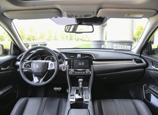 鸡头还是凤尾,顶配思域与入门级君威,怎么选?