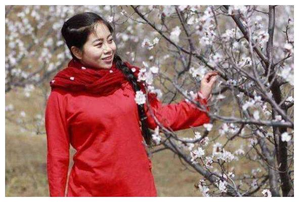 为参加《星光大道》,花费120万负债40万,崔苗如今过成这样休闲区蓝鸢梦想 - Www.slyday.coM 为参加《星光大道》,花费120万负债40万,崔苗如今过成这样休闲区蓝鸢梦想 - Www.slyday.coM