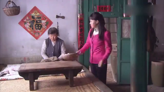 樱桃红之袖珍妈妈:何倩见丈夫和杜鹃一起回家,想来个马威!