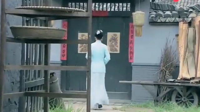 桃花劫:雁容偷偷去看孩子,不料赵翠屏尾随其后,太不小心了