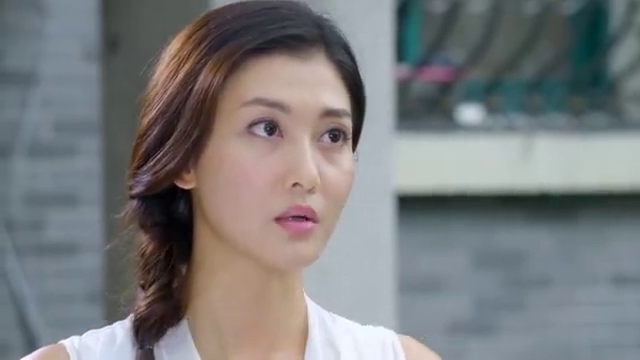 高富帅疯狂追求女员工,谁知女员工却一直与他划清界限
