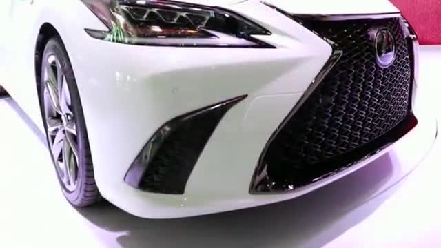 雷克萨斯全新ES现场实拍外形霸气威武！