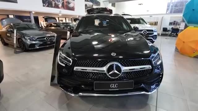 2020款奔驰GLC300到店实拍，全面了解完实车，买不买自己拿主意