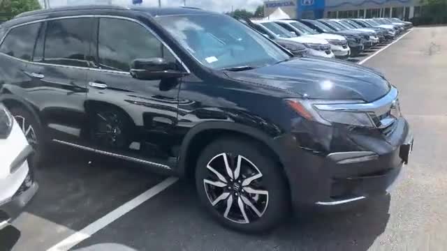 2020款本田飞行员入库实拍，看到外观和内饰，给个不心动的理由