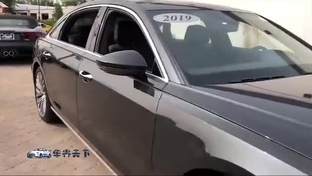 2021款奥迪A8L实拍，内饰豪华不输奔驰S级，宝马7系我已不爱了
