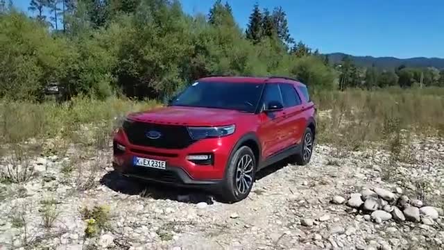 2020款福特探险者ST-Line实拍，按下钥匙打开后备箱，心动开始