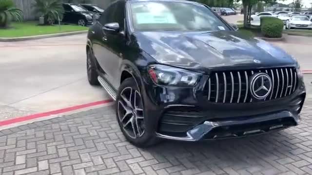 2021款全新奔驰GLE53登场，近距离了解外观内饰，我放弃了宝马X5