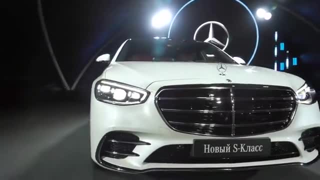 2021款奔驰S级到货，比上一代好看太多，买不买奥迪A8L自己想