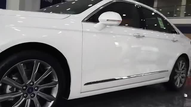 2020款福特金牛座到店实拍，近距离了解实车后，我忘记了迈腾