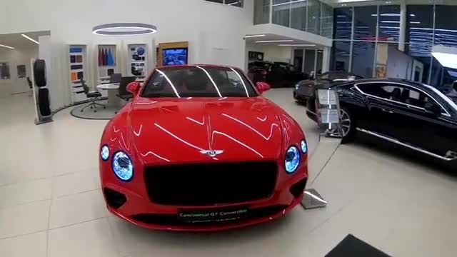 这才是心中想要的！实拍2020款宾利欧陆GT敞篷版，简直太帅了