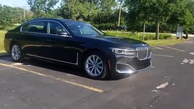 2021款宝马7系实拍，全面了解完是时候入手了，我放弃了奥迪A8L