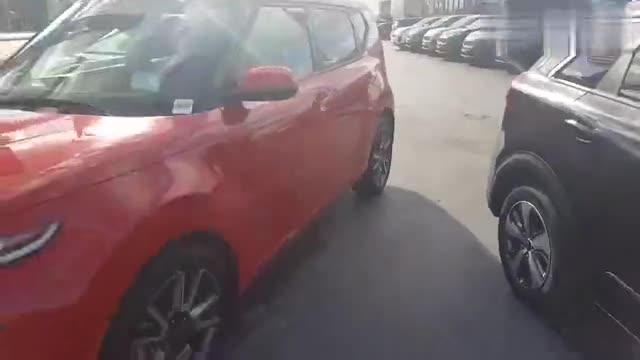 2020款起亚“秀尔”实车展示，这颜值是你的菜么？