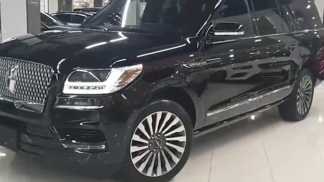 2020款林肯领航员到店，看到这霸气颜值和内饰，给个不心动理由