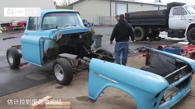 实拍老外翻新雪佛兰C10皮卡，网友：这气质都不舍得拉货了！