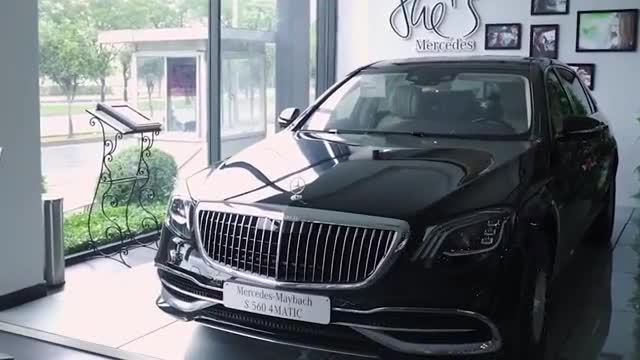 重磅新车，260万的2020款奔驰迈巴赫S560，近距离了解外观内饰
