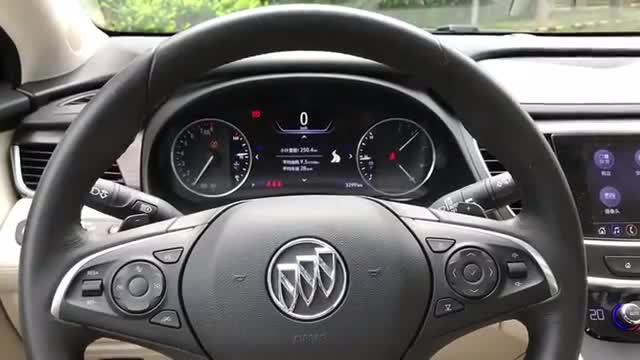 实拍：别克君越Avenior隐藏一键启动，驻车按键，按键分布较广