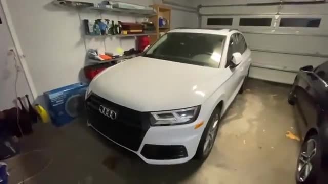 2019款奥迪Q5入库实拍，坐进车内了解完配置，买不买做个参考