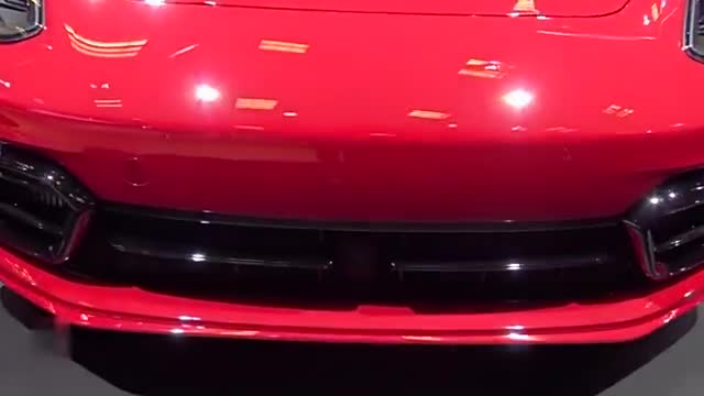 全新保时捷帕拉梅拉GTS亮相海外车展，外形帅气内饰豪华