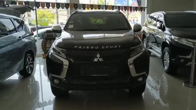 2020款三菱帕杰罗运动版到店实拍，近距离看到实车，我立刻心动了