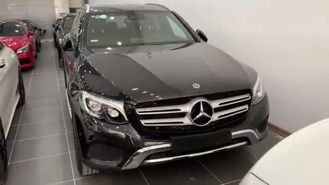 豪华SUV还是喜欢它！实拍2019款奔驰GLC，车门打开立刻心动了