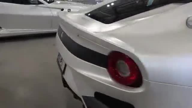 限量超级跑车海外实拍，非常不错！