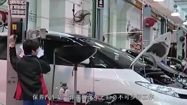 汽车保养员开客人跑车办私事，结果撞隔离带，4S店：只修不赔！