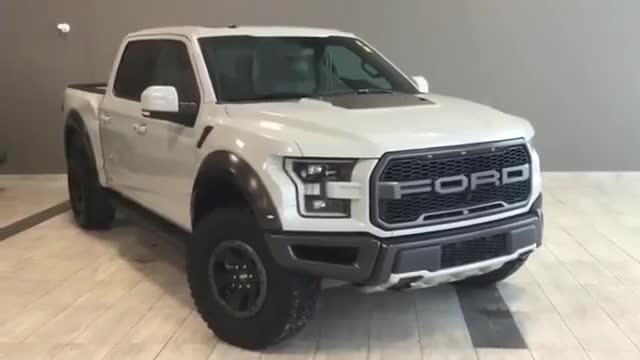 福特猛禽到店实拍，看到外观和内