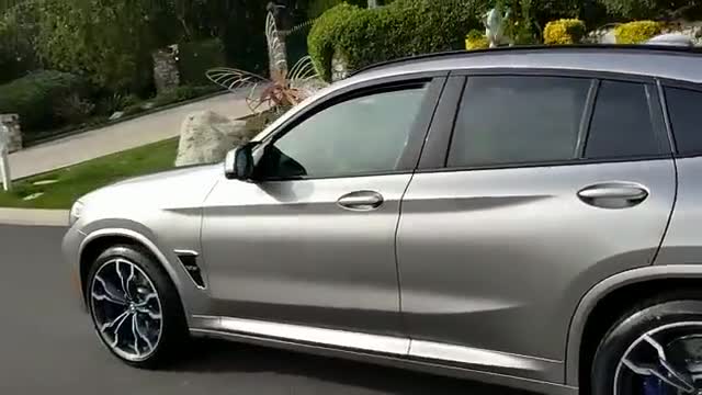 2020款宝马X4M外媒实拍车身欣