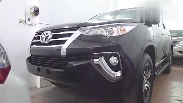 新款丰田“奔跑者”实车展示，外号“小霸道”，感觉如何