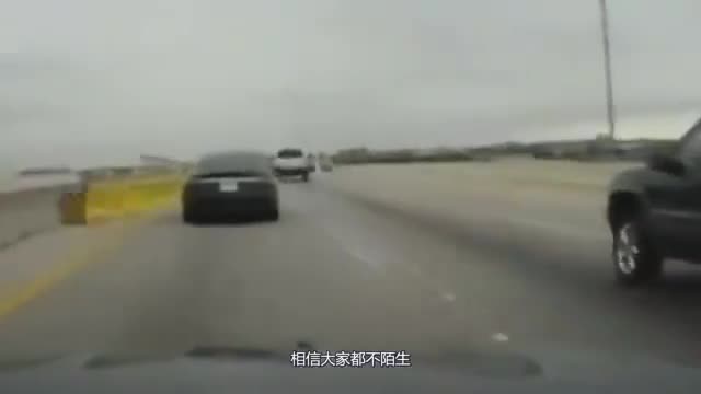 如果撞到劳斯莱斯或宾利，会赔到倾家荡产吗？保险不够赔时咋办？