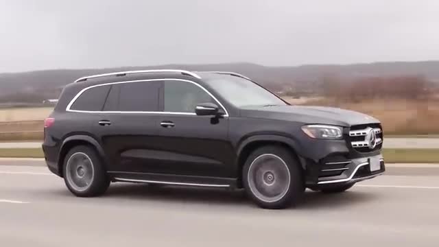 侧脸展示，2020款奔驰GLS和2020款宝