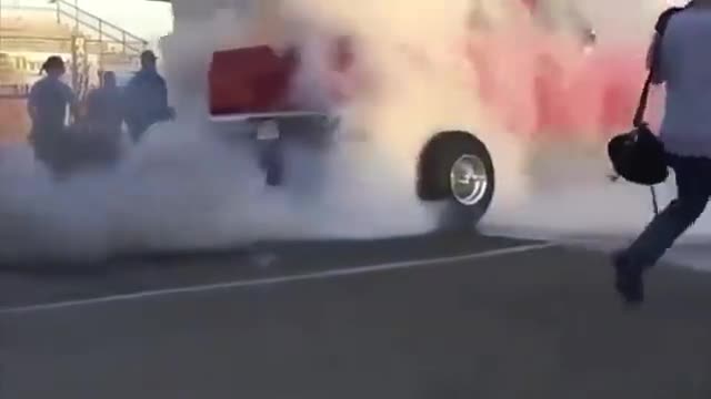 德国街头各种性能车游行，你心动