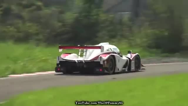 海外自媒实拍超级跑车，个性张扬