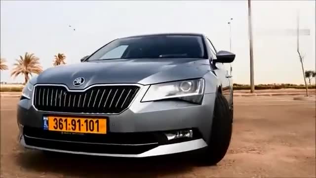 迈腾放马过来，实拍280匹2.0T斯柯达