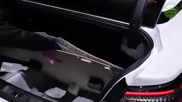 日产MaximaPlatinum车展现场实拍