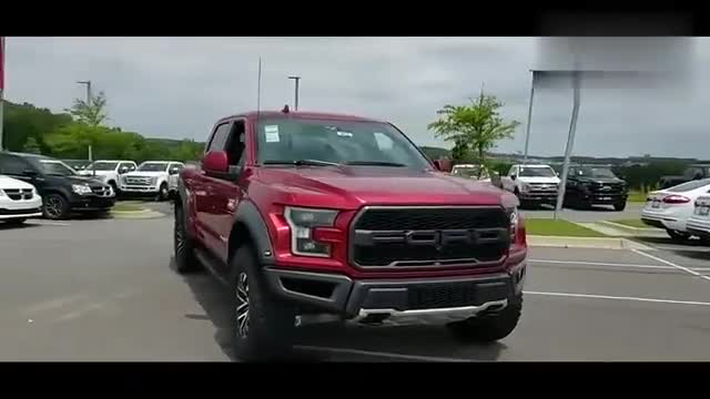 两辆皮卡的颜值实拍对决，福特F150V