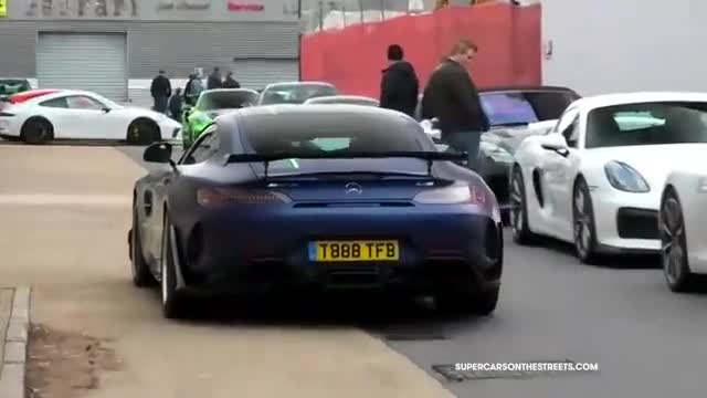 实拍国外街头超跑展示强劲的动