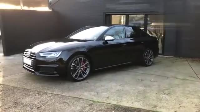 帅气运动实拍奥迪S4，气质性格与普