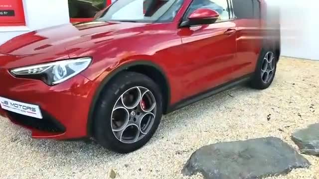实拍阿尔法罗密欧STELVIO，面子回头