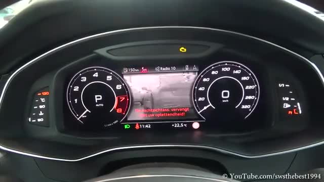 仪表盘及中控屏展示，最新款奥迪