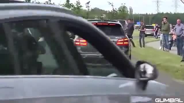 实拍国外街头超跑，这也是大家最