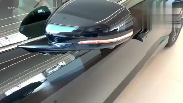 新车到店，实拍2020款捷豹I-Pace，感觉