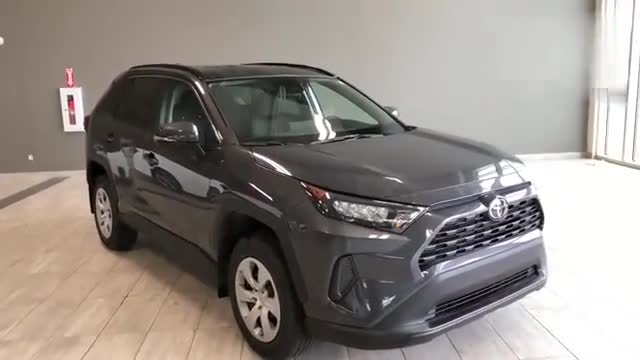 新车赏鉴，丰田RAV4LE到店实拍太