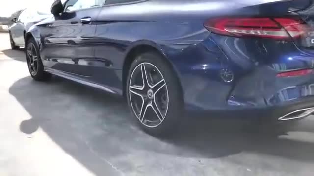 全新一代奔驰C3004MaticCoupe，外